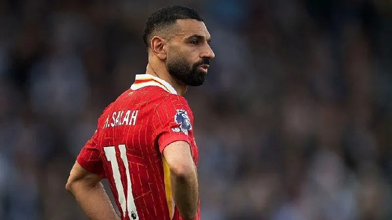 Mohamed Salah là giải pháp thay thế khi Isak gặp chấn thương