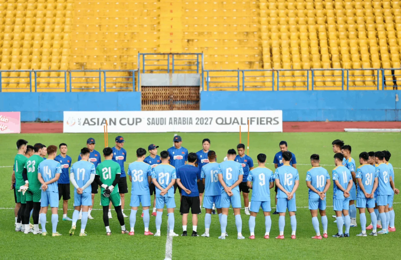 23-cau-thu-viet-nam-hoi-quan-fifa-days